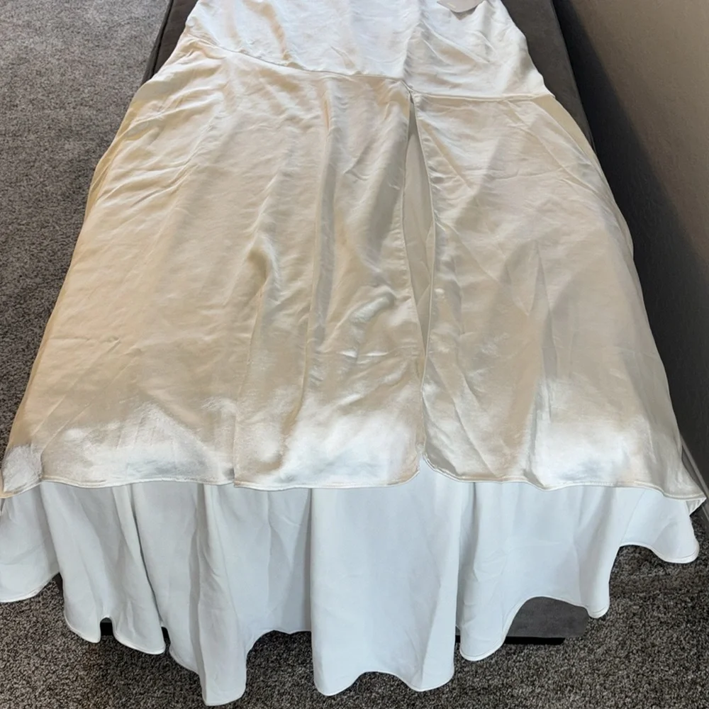 Lulus Wedding dress size XL Allure ivory satin Backless Cowl Neck. - Picture 10 of 16